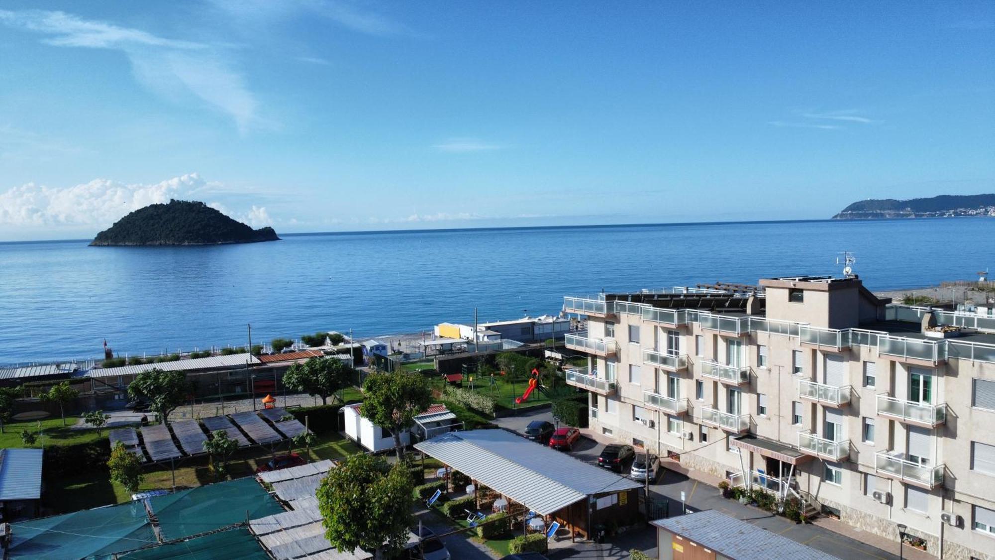 Residence Riviera Albenga Ngoại thất bức ảnh